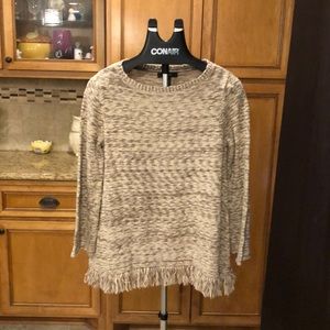 Cute Fringe Hem Detail